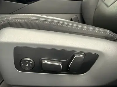 BMW 540d xDrive — Break premium hybride 48V, première main, équipement complet — Miniature 11