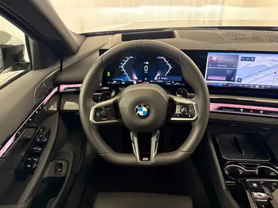 BMW 540d xDrive — Break premium hybride 48V, première main, équipement complet — Miniature 12