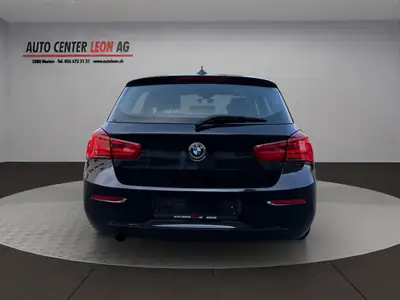 BMW 118i Sport Line Steptronic — Berline compacte dynamique, sans accident, entretien à jour — tableau de bord