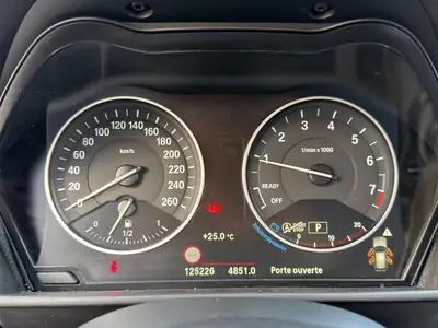 BMW 118i Sport Line Steptronic — Berline compacte dynamique, sans accident, entretien à jour — Miniature 11