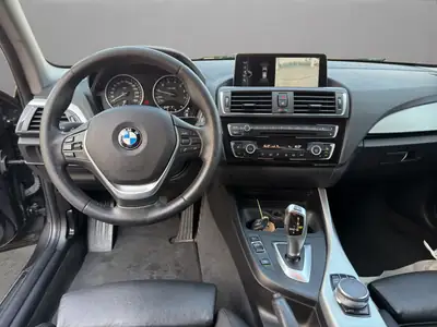 BMW 118i Sport Line Steptronic — Berline compacte dynamique, sans accident, entretien à jour — Miniature 22