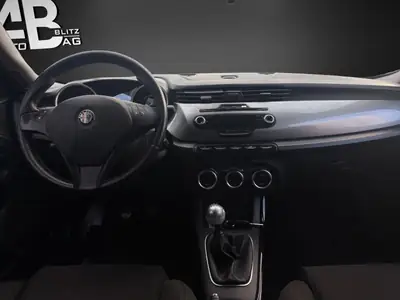 Alfa Romeo Giulietta 1.4 T Distinctive — Berline dynamique, sans sinistre, 245'000 km — Miniature 11