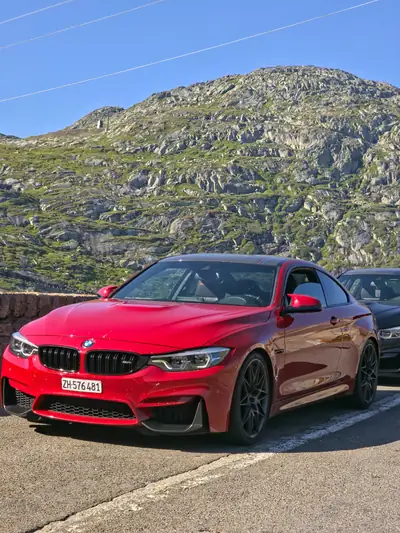 BMW M4 Coupe Heritage 1/750 — Sportive mythique, édition limitée et kilométrage modéré — vue extérieure