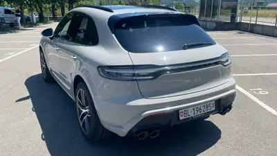 Porsche Macan 2.9 V6 S — Performance et polyvalence, 114'000 km seulement — Seitenansicht