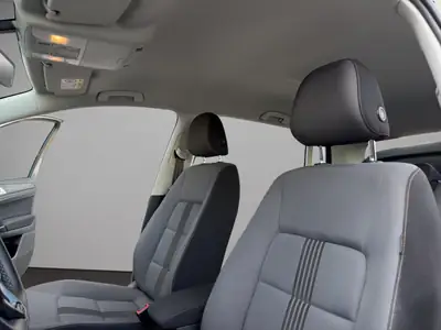 VW Golf Sportsvan 1.4 TSI Allstar — Monospace familial spacieux, navigation intégrée — Miniature 22
