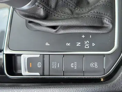 VW Golf Sportsvan 1.4 TSI Allstar — Monospace familial spacieux, navigation intégrée — Miniature 29