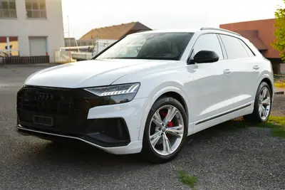 Audi Q8 55 TFSI S-line quattro ABT — 408 ch, suspension pneumatique, faible kilométrage — fianco