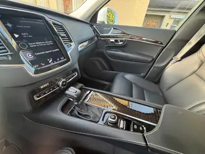 Volvo XC90 2.0 T5 Inscription 7 places — SUV premium 250 ch, 120'000 km — détail