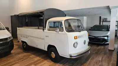 VW T2 Pickup 1972 — Classique emblématique, contrôle vétéran, état d'origine — Miniature 24