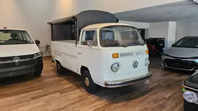 VW T2 Pickup 1972 — Classique emblématique, contrôle vétéran, état d'origine — Miniature 23