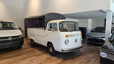 VW T2 Pickup 1972 — Classique emblématique, contrôle vétéran, état d'origine — Miniature 22