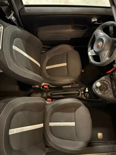 FIAT 500 Abarth Cabriolet — Sportive italienne dynamique, 8 pneus neufs inclus — Miniatura 10