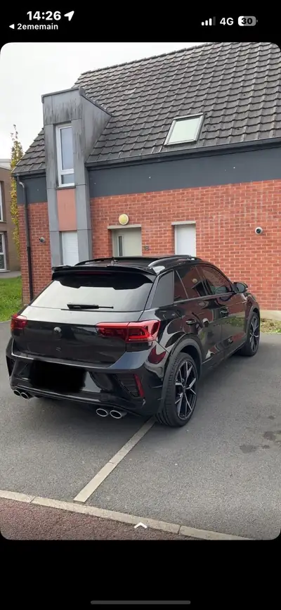 VW T-ROC 2.0 TSI R DSG 4motion — SUV dynamique, 300 ch et transmission intégrale — Seitenansicht