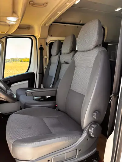 Peugeot Boxer 2.2 HDI 130 — Minibus 9 places, caméra de recul et chauffage intégré — Miniature 9