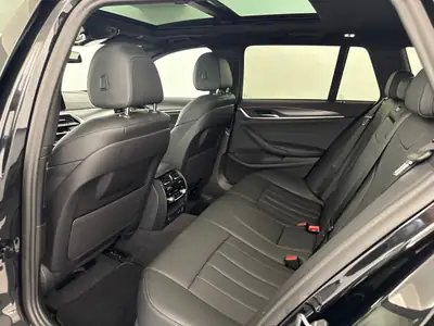 BMW 530i xDrive Touring M Sport — Break sportif 4x4, 20'300 km seulement — détail