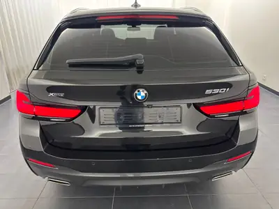 BMW 530i xDrive Touring M Sport — Break sportif 4x4, 20'300 km seulement — Miniature 17