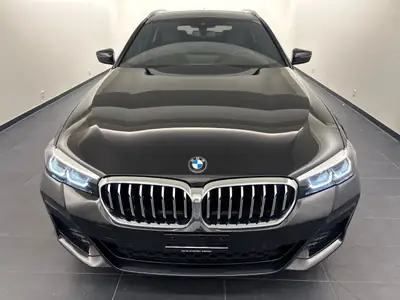 BMW 530i xDrive Touring M Sport — Break sportif 4x4, 20'300 km seulement — Miniature 16