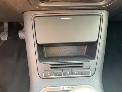 VW Tiguan 2.0 TDI BlueMotion — SUV 4Motion robuste avec crochet d'attelage — Miniature 17