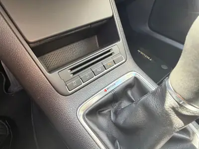 VW Tiguan 2.0 TDI BlueMotion — SUV 4Motion robuste avec crochet d'attelage — Miniature 19