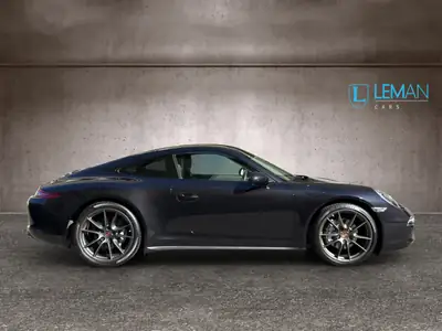 Porsche 911 Carrera 4 PDK — Icône sportive tous terrains, première main, 46 500 km — intérieur