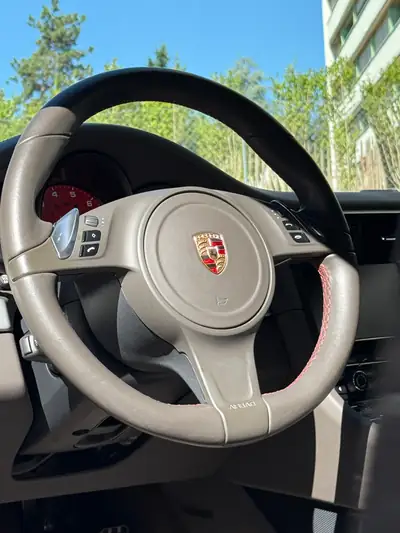 Porsche 911 Carrera 4 PDK — Icône sportive tous terrains, première main, 46 500 km — Miniature 15