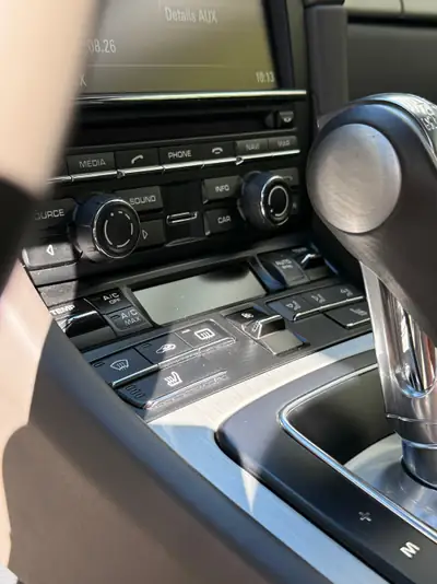 Porsche 911 Carrera 4 PDK — Icône sportive tous terrains, première main, 46 500 km — Miniature 13