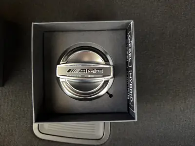 Mercedes-Benz A 35 AMG 4matic — Berline sportive haute performance, quasi neuve — Miniature 17