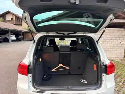 VW Tiguan 2.0 TDI 177 ch — SUV robuste, transmission DSG, 180 000 km — arrière