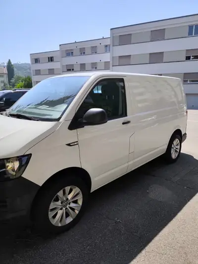 VW T6 2.0 TDI 150 — Monospace polyvalent, entretien neuf, sans sinistre — côté