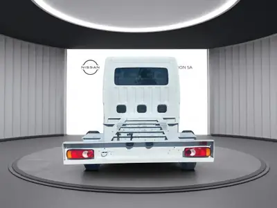Nissan Interstar Acenta L3H1 — Utilitaire diesel robuste, quasi neuf avec 6 km — intérieur