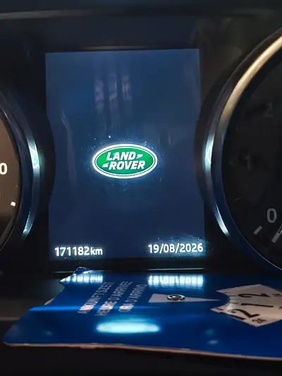 Land Rover Range Rover Evoque 2.0 TD4 — SUV compact 4x4, jantes hiver incluses — interior