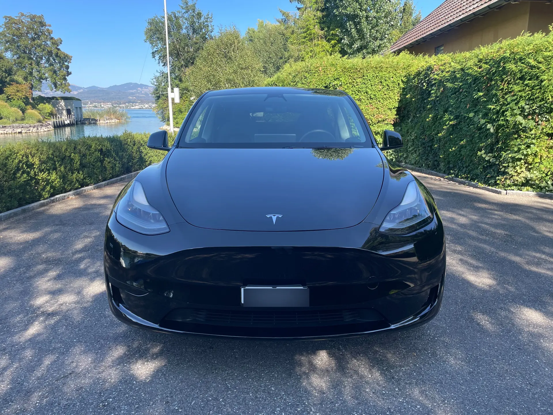 Tesla Model Y 2023 occasion Bäch — 2
