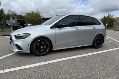 Mercedes-Benz B 250 AMG Line 4Matic — Compacte polyvalente, 224 ch et traction intégrale — Außenansicht