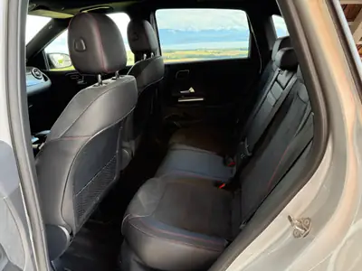 Mercedes-Benz B 250 AMG Line 4Matic — Compacte polyvalente, 224 ch et traction intégrale — Detail