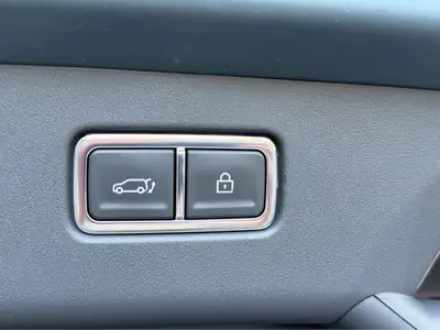 Kia EV9 99.8 kWh GT-Line 4x4 — SUV électrique 7 places, 385 ch, très peu roulé — Miniature 23