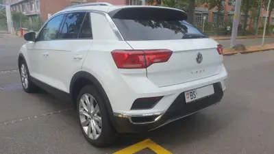 VW T-ROC 1.5 TSI Advance — SUV compact dynamique, bon état général — Innenraum
