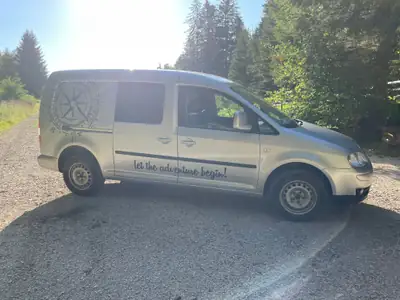 VW Caddy 1.9 TDI 4motion — Utilitaire polyvalent, traction intégrale et fiabilité diesel — exterior view