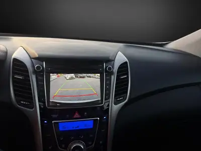 Hyundai i30 Wagon 1.6 CRDi — Break diesel robuste, première main, entretien à jour — Miniature 12