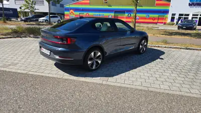 Polestar 2 Long Range Dual Motor — Berline électrique performante, 40000 km seulement — Seitenansicht