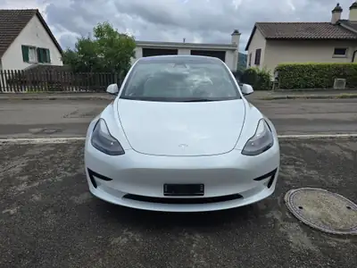 Tesla Model 3 Standard Range Plus — Électrique performante, 52'000 km seulement — vue extérieure