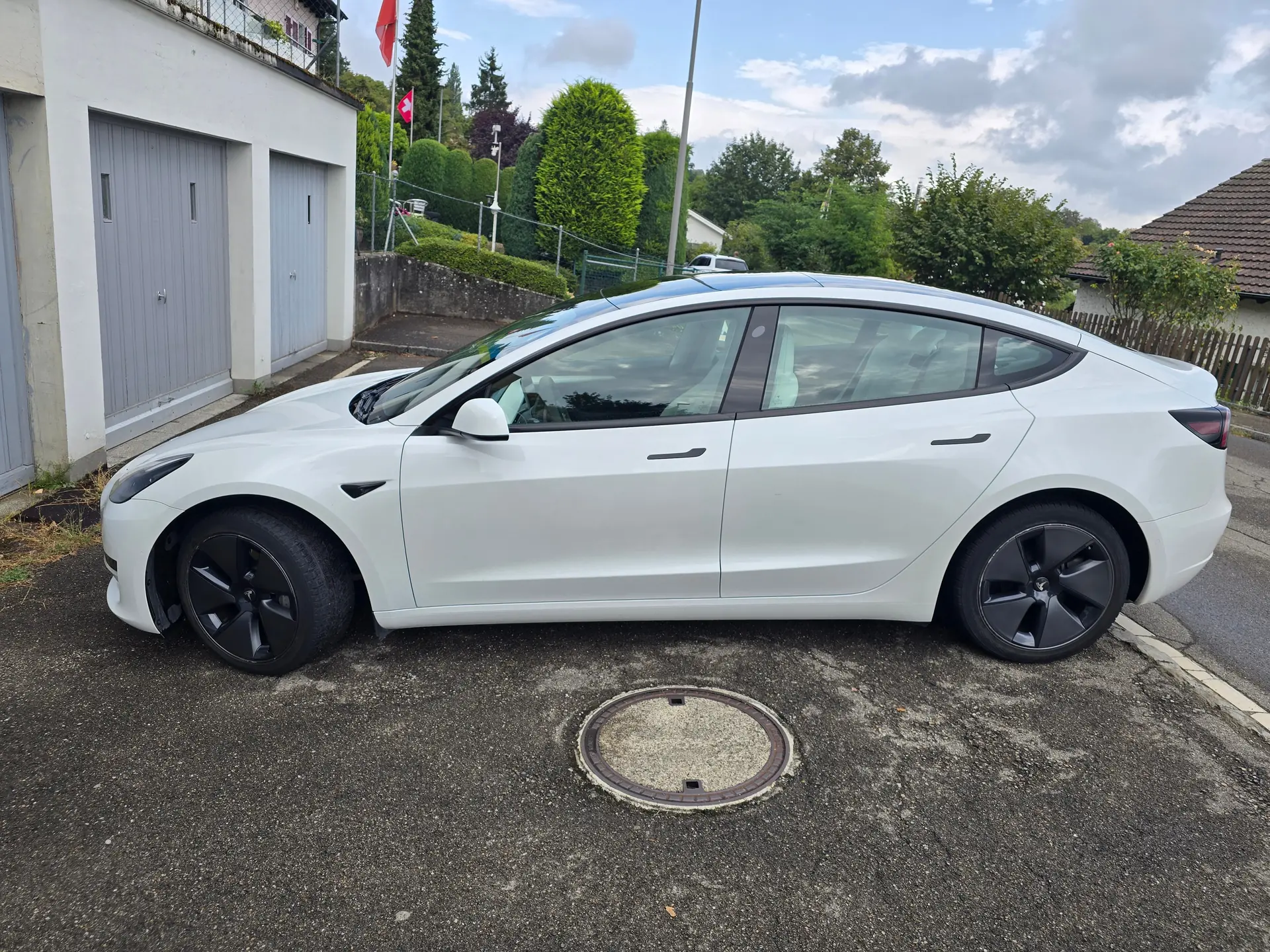 Tesla Model 3 2021 occasion Neuhausen — 4