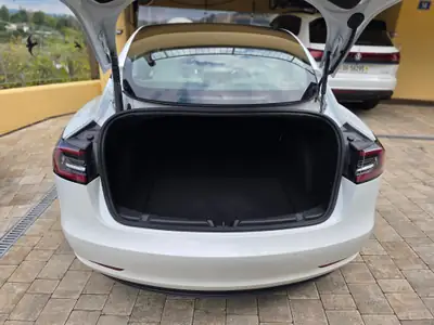 Tesla Model 3 Standard Range Plus — Électrique performante, 52'000 km seulement — Miniature 9