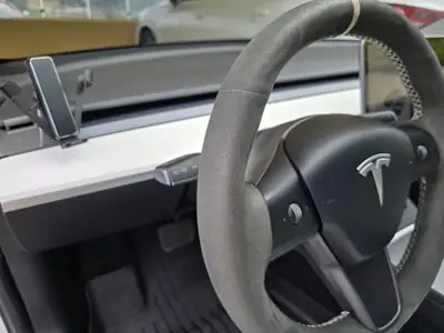 Tesla Model 3 Standard Range Plus — Électrique performante, 52'000 km seulement — Miniature 17