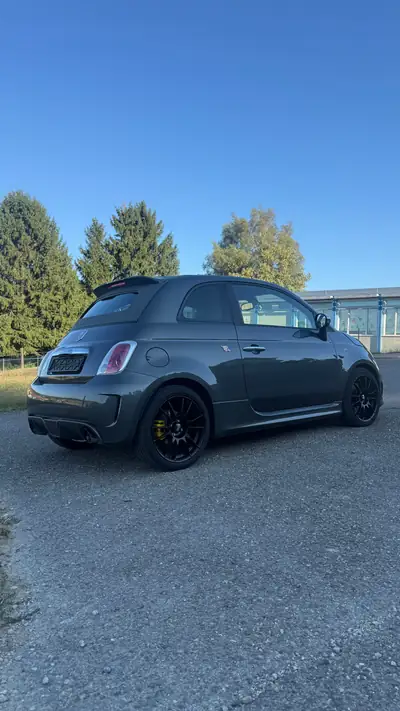 Fiat 595 Abarth Turismo — Cabriolet sportif 160 ch, 137'000 km, sans accident — Innenraum