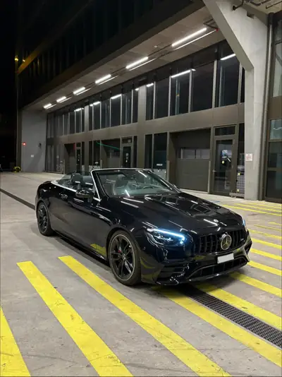 Mercedes-AMG E 53 Cabriolet 4matic+ — Décapotable haute performance, 36 000 km seulement — exterior view