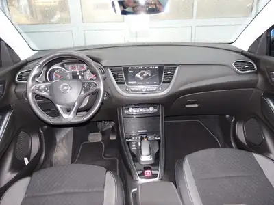 Opel Grandland X 1.6 Hybrid4 Ultimate — SUV rechargeable, 45'390 km, traction intégrale — Miniature 12