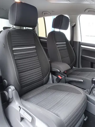 VW Touran 1.4 TSI Cup — Monospace 7 places fiable, consommation maîtrisée — Miniature 10