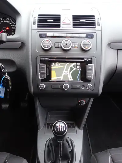 VW Touran 1.4 TSI Cup — Monospace 7 places fiable, consommation maîtrisée — Miniature 13