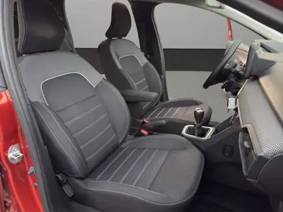 Dacia Jogger TCe 110 Comfort — 7 places, familial spacieux et économique — Miniature 18