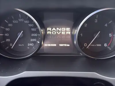 Land Rover Range Rover Evoque 2.2 SD4 — SUV premium diesel, toit panoramique et cuir — Miniature 11